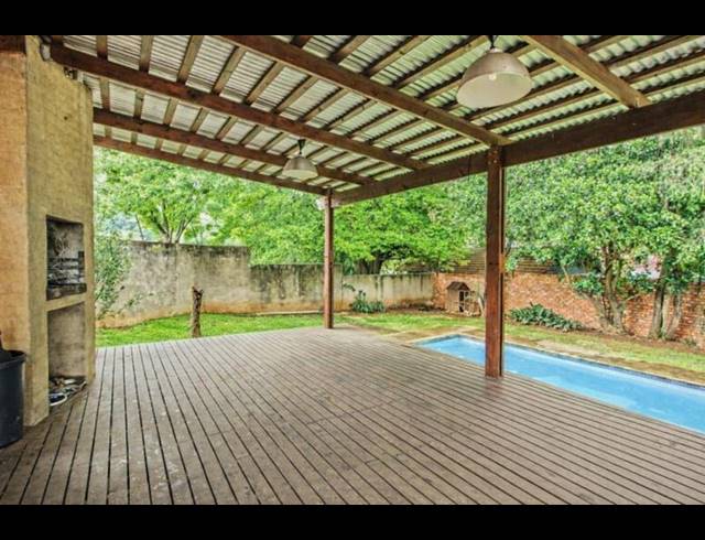 4 BEDROOM PROPERTY TO RENT IN LYNNWOOD GLEN